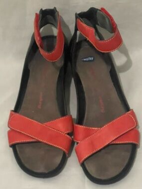 Wolky  Red Wedge Sandals “designed for walking” size 40 US (9)